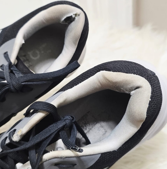 On Running Cloudrunner Grey Running Sneakers Size W9 M7 - Picture 6 of 8